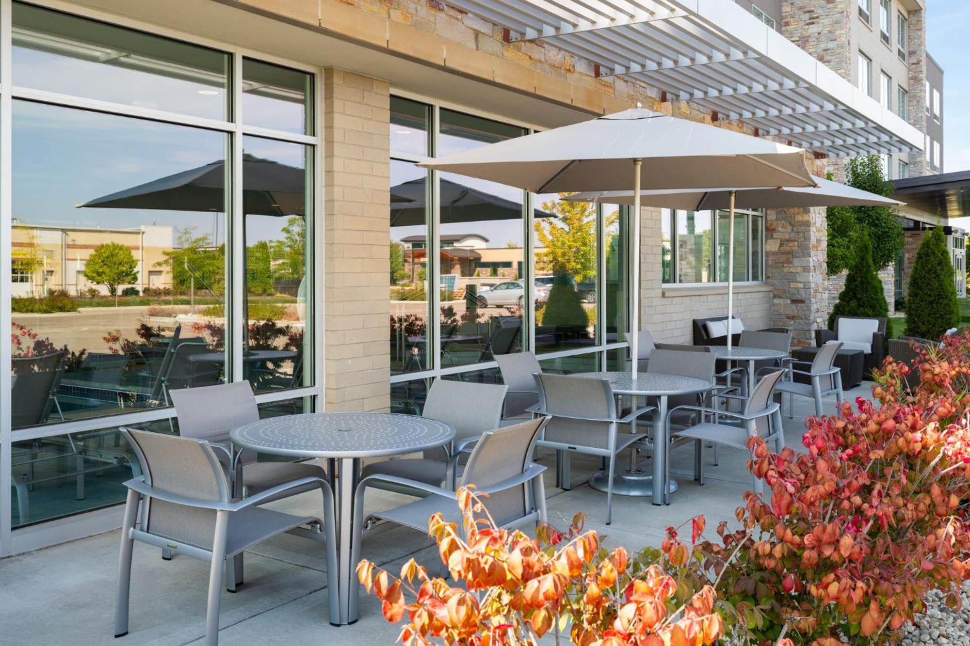 Holiday Inn Express & Suites - Madison West - Middleton By Ihg Esterno foto